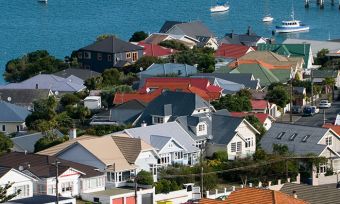 should-you-fix-or-float-your-home-loan-OPTIMIZED